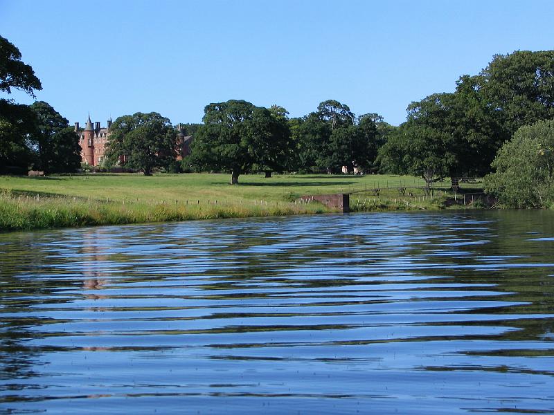 Tyninghame Hall from the river.jpg